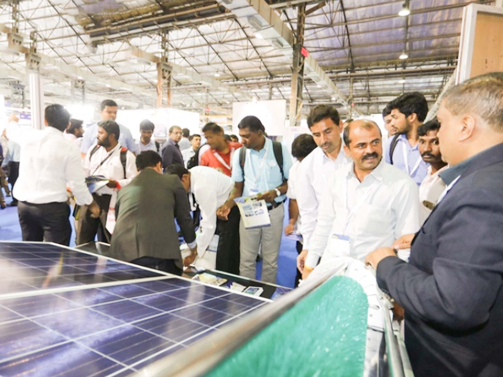 Solarenergiemessen auf der ganzen Welt 8 Intersolar India