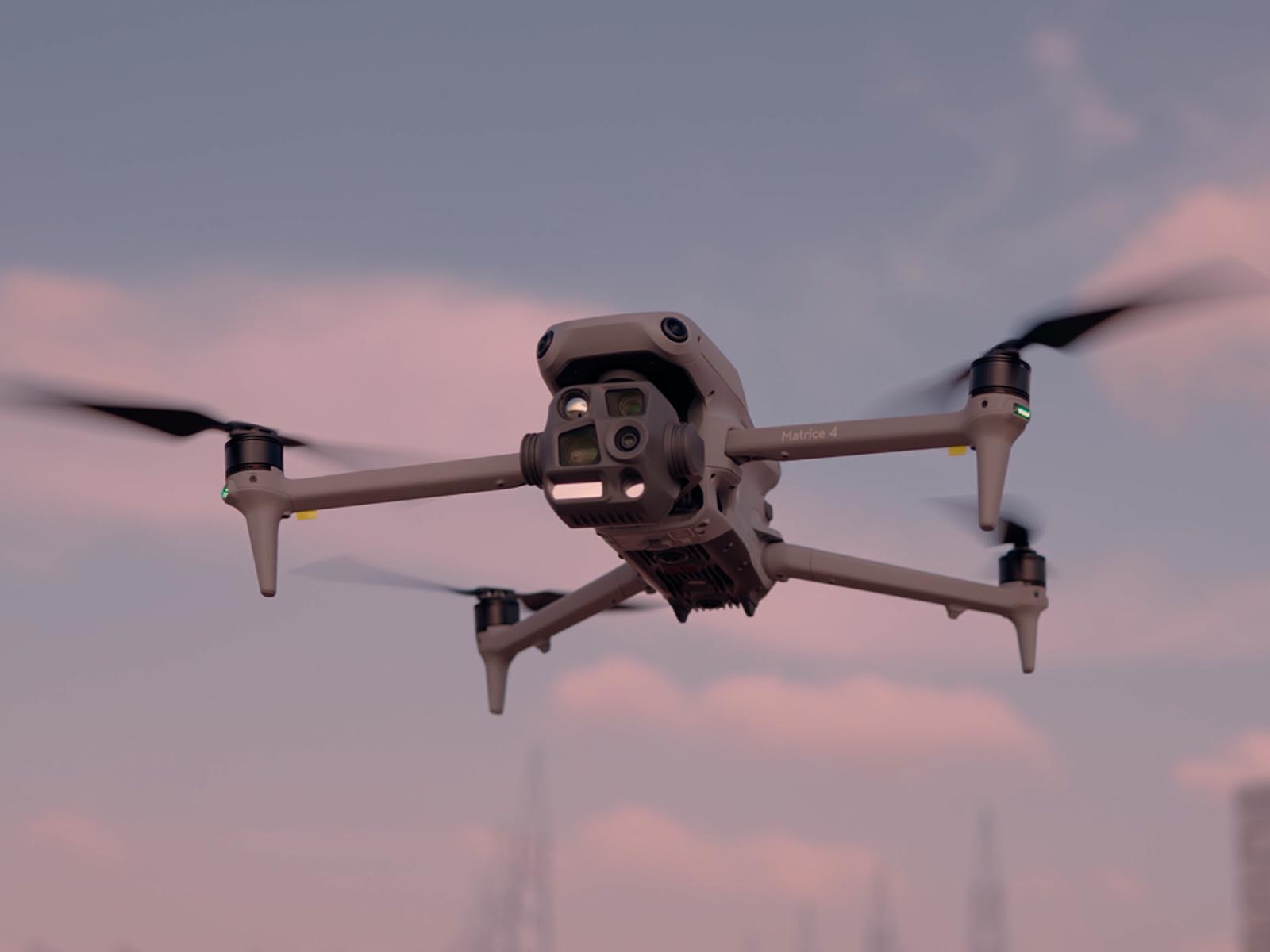 Yapay Zeka Destekli Drone ile Güneş Paneli Denetimi İçin Hemen Randevu Alın 6 Solar Panel Inspection Drone Software